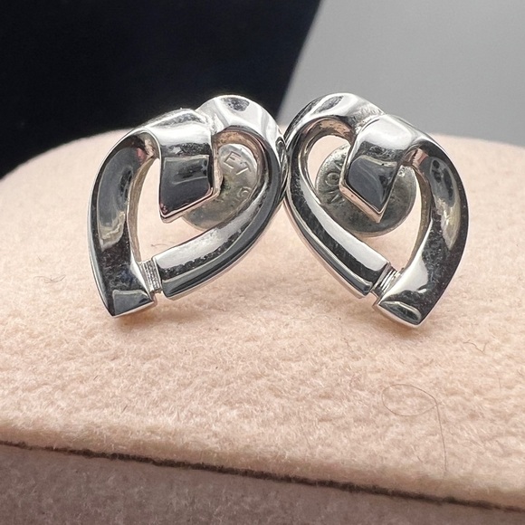 Vintage Monet Filigree silver tone pendant chain and earrings - Picture 10 of 12